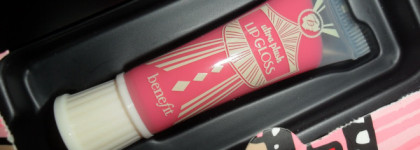 Моя нежданная радость с набором от Benefit Girl o'clock rock