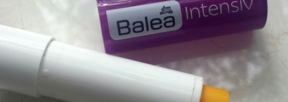 Бальзам для губ Balea Intensiv для сухой кожи губ