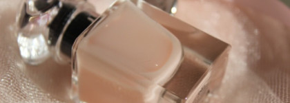 Балетные туфельки. Лак для ногтей Guerlain La Petite Robe Noire Nail # 061 Pink Ballerinas