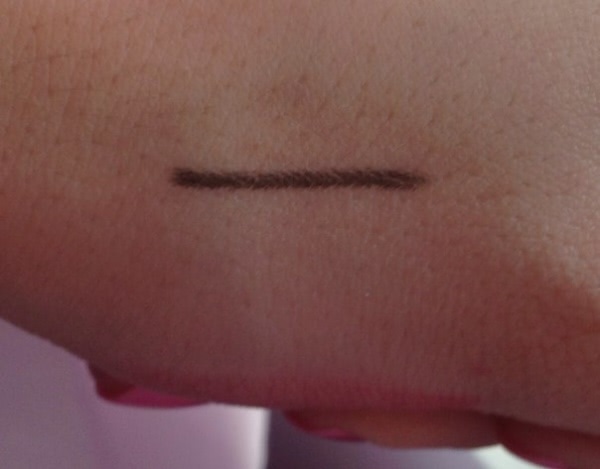 Выразительный взгляд с карандашом для глаз Sleek Make Up Kohl Eyeliner Pencil в оттенке Black
