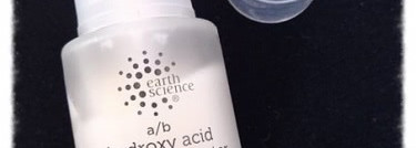 Подводя итоги уходящей зимы ...и работы кислотного пилинга Earth Science Active Age Defense A/B Hydroxy Acid Night Rejuvenator