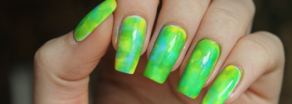 Яркий неоновый маникюр с помощью тинтов от Dance legend