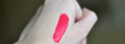 Новогодний образ с помадой Catrice Ultimate Colour № 440 и лаком для ногтей Picture Polish O'hara