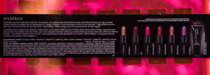 Неоновый Light It Up: Lipstick & Lip Mattifier – набор помад от американской марки Smashbox