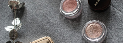 Hourglass Scattered light Glitter eyeshadow в оттенках Aura и Smoke