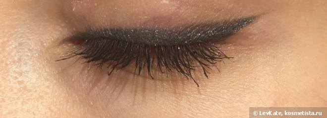 Кремовые тени для век Chanel Illusion D’Ombre Velvet в оттенке 106 Fleur de Pierre. Chanel Les Automnales Fall 2015 Collection