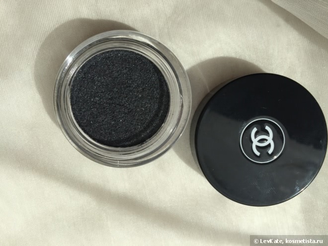 Кремовые тени для век Chanel Illusion D’Ombre Velvet в оттенке 106 Fleur de Pierre. Chanel Les Automnales Fall 2015 Collection
