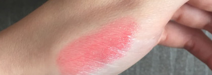 Курортный роман с  Chanel Rouge Coco Shine Hydrating Sheer Lipshine в оттенке 97 Desinvolte