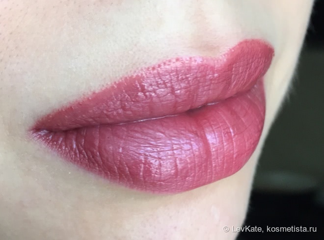 Губная помада Dior Addict Lipstick Vibrant Colour Spectacular Shine в оттенке 783 Londres