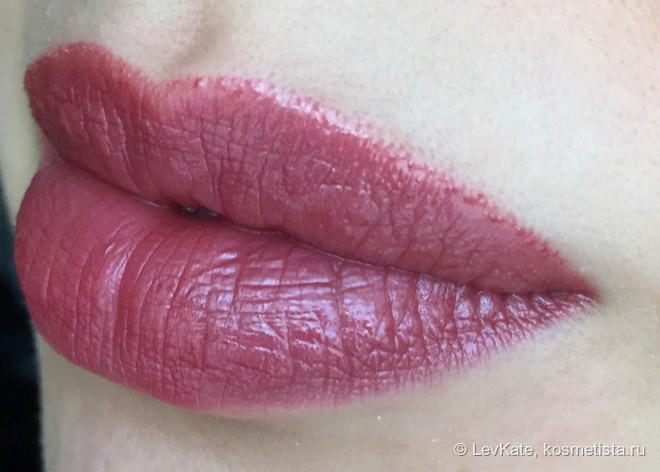 Губная помада Dior Addict Lipstick Vibrant Colour Spectacular Shine в оттенке 783 Londres