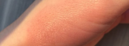 Яркие компактные румяна Dior Diorblush Vibrant Colour Powder Blush в оттенке 566 Сумеречный Милли