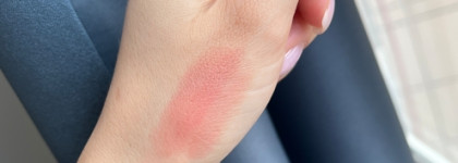 Два любимых нюда: MAC Cremesheen Lipstick 213 Modesty и Lancome L'absolu Rouge 250 Beige Mirage