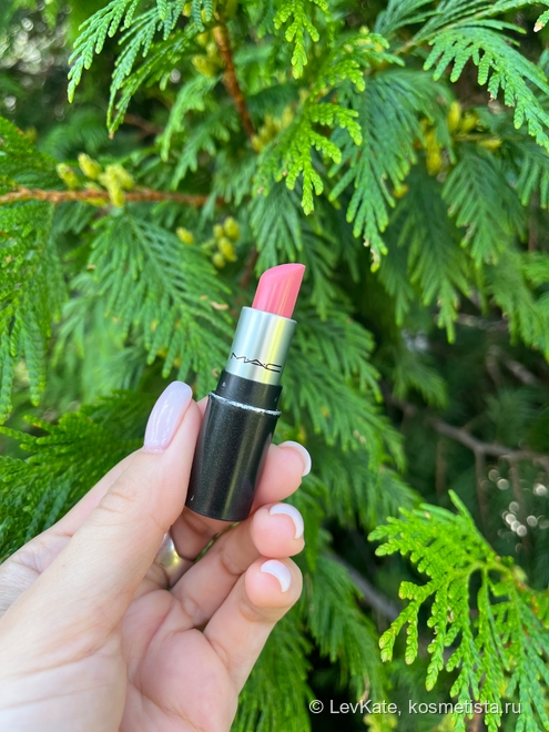 MINI MAC Matte Lipstick 611 Please me