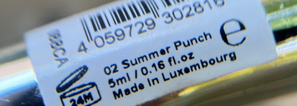 Блеск для губ Essence Extreme Shine Volume Lipgloss в оттенках 02, 102, 201