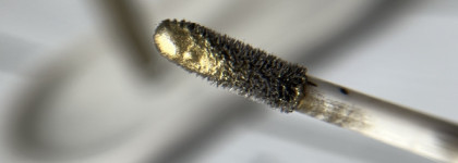 Luxvisage Metal Hype Liquid Eyeshadow в оттенке 15 "Солнечная олива"