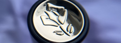 Lancôme L’Absolu Rouge Drama Matte в оттенке 507 Mademoiselle Lupita