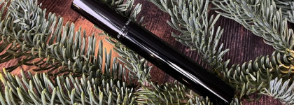 Тушь с эффектом накладных ресниц Sergey Naumov Suprematic False Lashes Mascara в оттенке Ultra Black