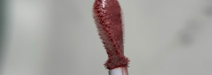 Clé de Peau Radiant Lip Gloss в оттенке 3 Charm