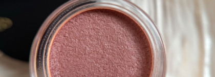 Румяна с кремовой текстурой Clé de Peau Cream Blush в оттенке 4 Peach Beige