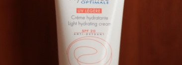 Зимний и летний друг Avene Cleanance K Cream-Gel and Avene Hydrance Optimale UV Legere Light Hydrating Cream SPF 20