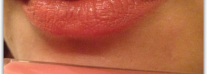 Блеск для губ L’Oreal Infaillible Gloss #401 Amen