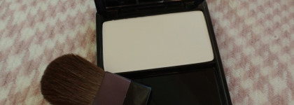 Лунный свет. Shiseido Luminizing Satin Face Color WT905