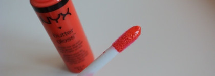 Увлажняющий блеск для губ NYX Butter Gloss Lipstick в оттенке Blg06 Peach Cobbler