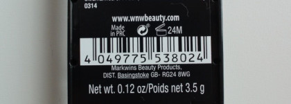 Wet n Wild Color Icon Eyeshadow Trio в оттенке E380B Walking on Eggshells