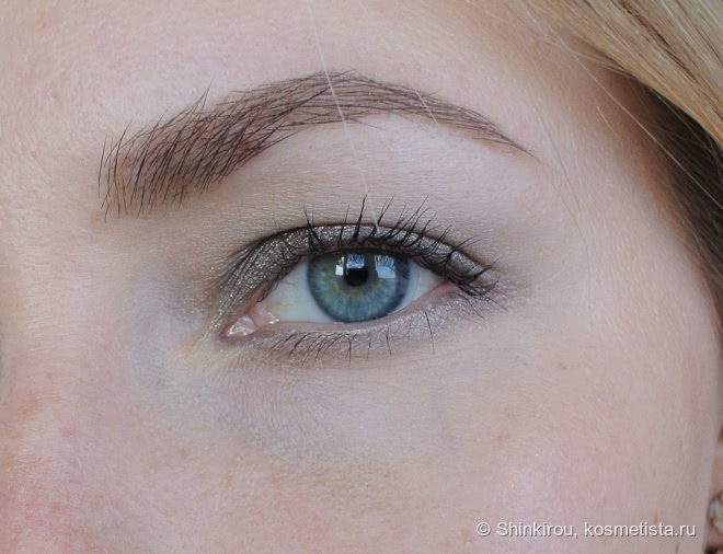 Кремовые тени Dior Diorshow Fusion Mono Long-Wear Professional Mirror-Shine Eyeshadow в оттенке #381 Millenium