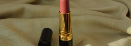 Помада Revlon Super Lustrous Lipstick в оттенке 460 Blushing Mauve