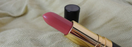 Помада Revlon Super Lustrous Lipstick в оттенке 460 Blushing Mauve