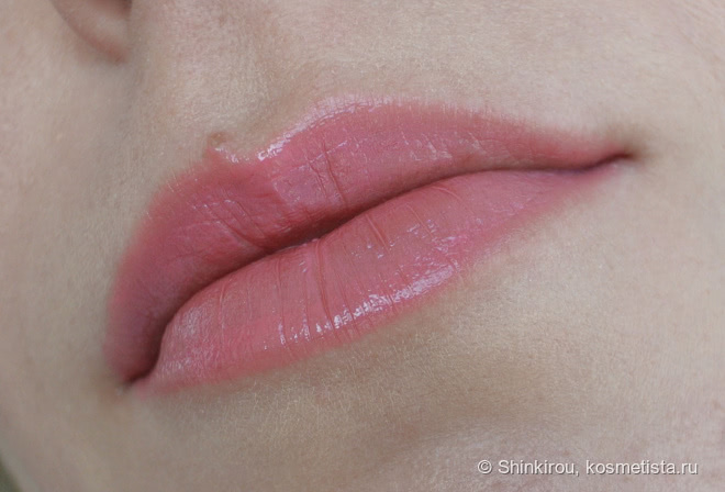 Rimmel Moisture Renew Sheer & Shine 200 Glow-rious Pink