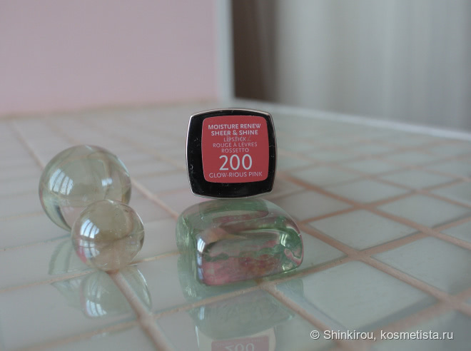 Rimmel Moisture Renew Sheer & Shine 200 Glow-rious Pink