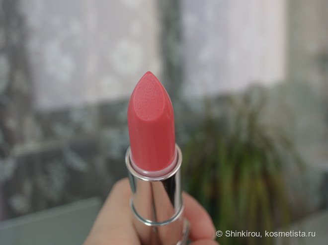 Rimmel Moisture Renew Sheer & Shine 200 Glow-rious Pink