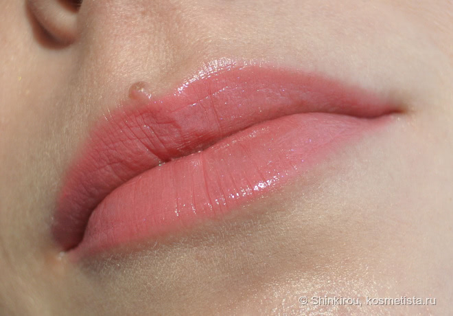 Rimmel Moisture Renew Sheer & Shine 200 Glow-rious Pink