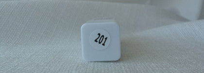 Estrade: увлажняющая помада №201 и подводка для глаз в сером оттенке