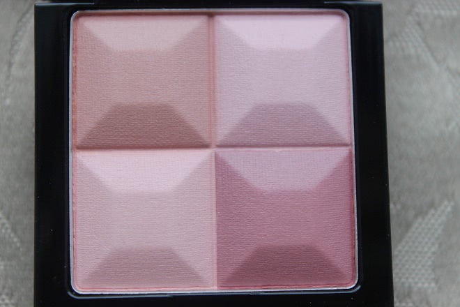 Сладкий ноябрь или один из вариантов отличного подарка на новый год Румяна Givenchy Le Prisme Blush Powder Blush №22 Vintage Pink