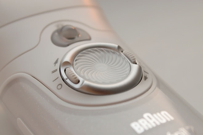 Поговорим об актуальном. Готовим свои ножки к лету Эпилятор Braun Silk Epil 7