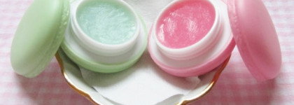 Не желаете ли десерт? It’s Skin Macaron Lip Balm #1 - strawberry и #2 - green apple