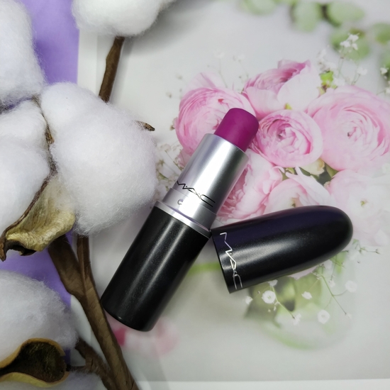 Матовая помада MAC Retro Matte Lipstick в оттенке Flat Out Fabulous ...