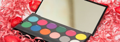 Кто ты, нежная и романтичная, или дерзкая и сексуальная? Осмелишься ли на яркий эксперимент? Если да, палетка Sleek Ultra Matte Bright Palette V1 тебе в этом обязательно поможет