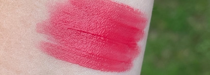 Wet n Wild Cloud Pout - воздушное облачко на Ваших губах