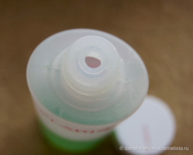 Пазл в головоломке ухода с Clarins Toning Lotion With Iris
