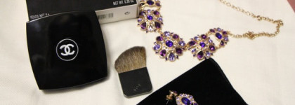 Лунной ночи сияние. Chanel Camelia De Plumes Poudre illuminatrice Highlighting Powder