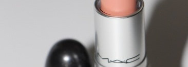 MAC Satin Lipstick Rouge A Levres в оттенке Myth