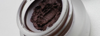 Коричневое золото Maybelline Eyestudio Lasting Drama gel eyeliner 24h в оттенке #02 Brown