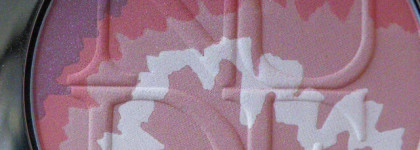 Нежнее нежного с румянами Dior Diorskin Nude Tan Tie Dye Edition Blush Harmony With Kabuki Brush оттенок 001 Pink Sunrise