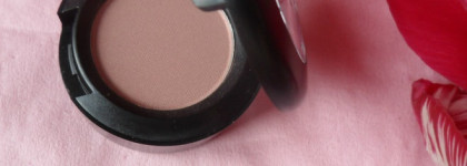 Период цветения с MAC Eye Shadow Fard A Paupieres Just Wing It