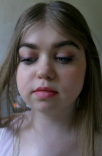 Период цветения с MAC Eye Shadow Fard A Paupieres Just Wing It