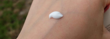 Приятный легкий  крем для лица AlpStories Rose moisturizing face